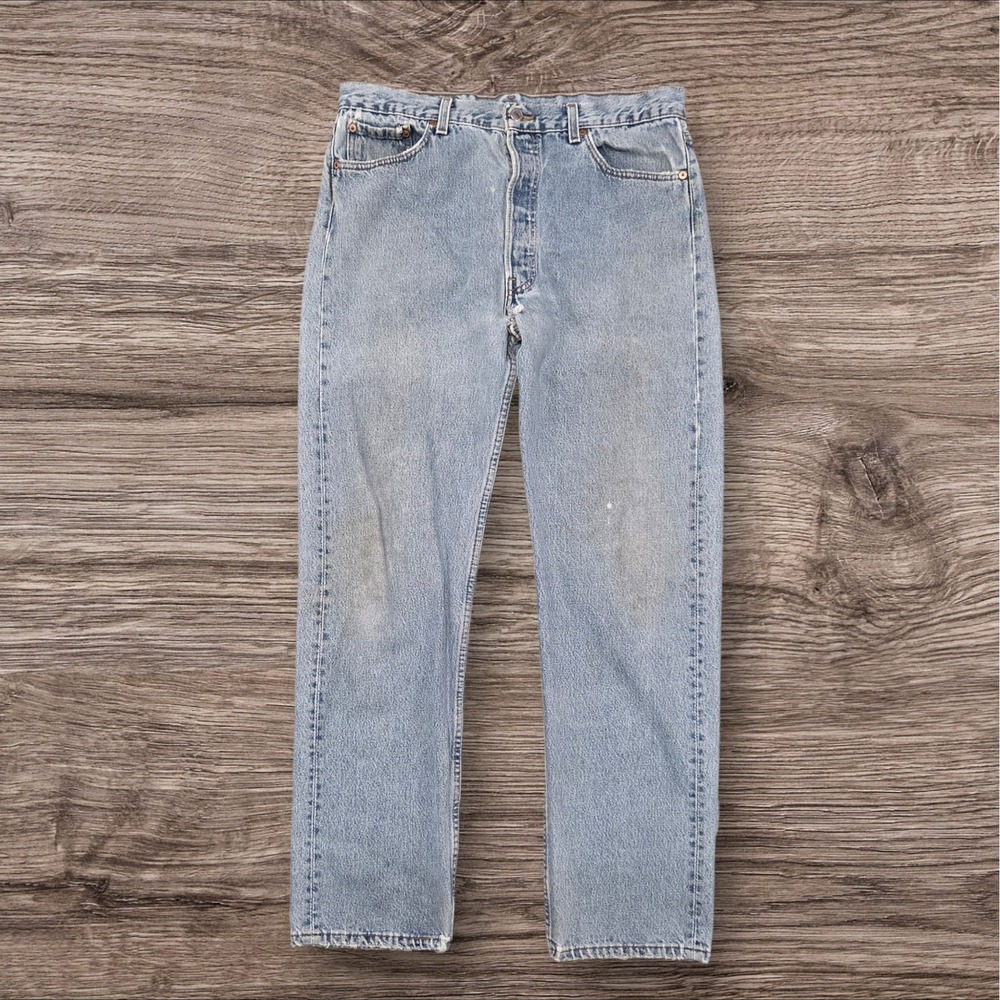 Vintage Levis 501 36x32 Mens Light Wash Straight Leg Jeans Made in USA